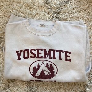 Brandy Melville Yosemite Crewneck
